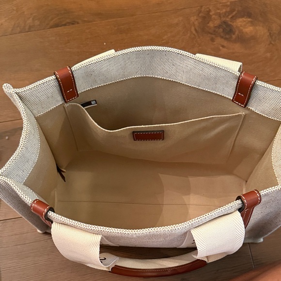 Chloé Canvas Linen Tote Bag with Leather Trim & Dust Bag - Natural & Tan - Picture 3 of 8